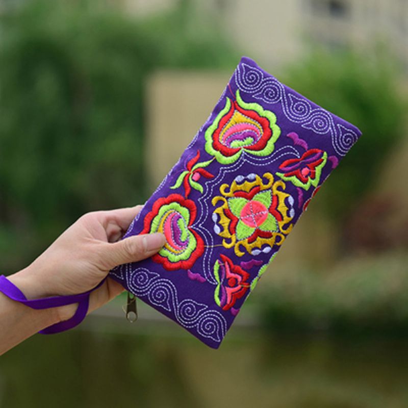 Mellemlængde Møntpung Med Blomsterlærredsbroderet Clutch Tepose Kaffepose