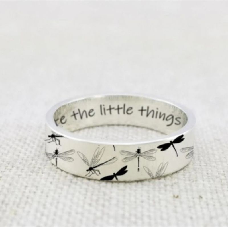 Vintage Graveret Dragonfly Ring