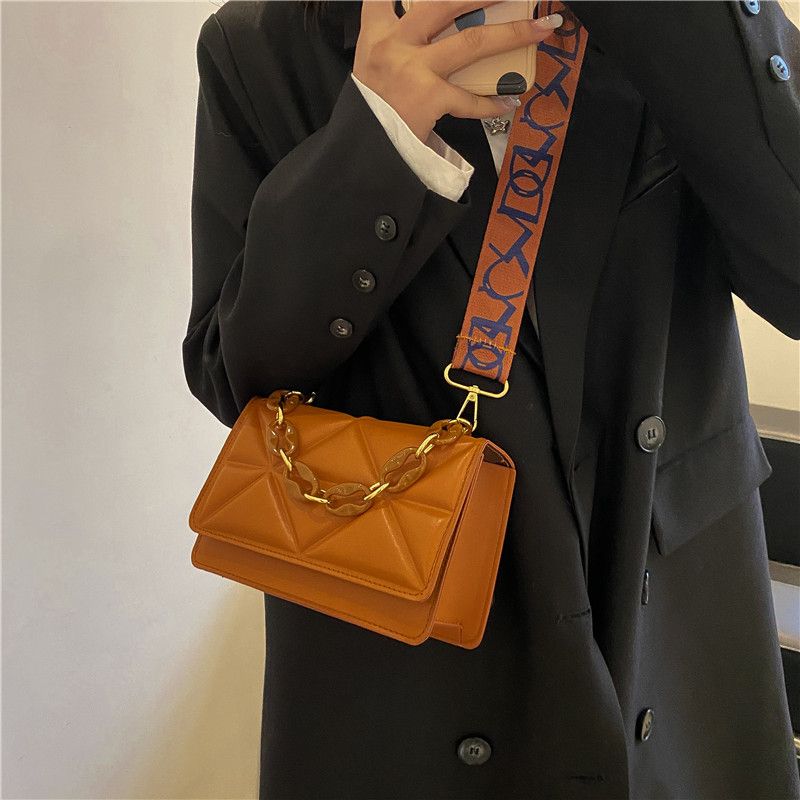 Casual Sense Kvinders Efterår 2023 Ny Trendy Mode Skulder Lille Firkantet Taske Bredbånd Messenger